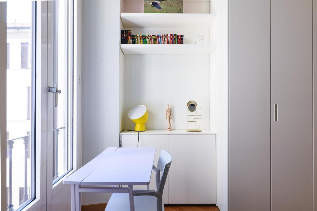 Brera Luxury Apartment Milan Bagian luar foto
